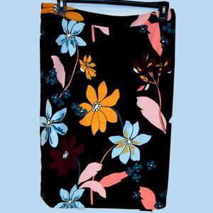 Who What Wear Floral Black Skirt with Hidden Side Zipper.  Womens Size 16W
